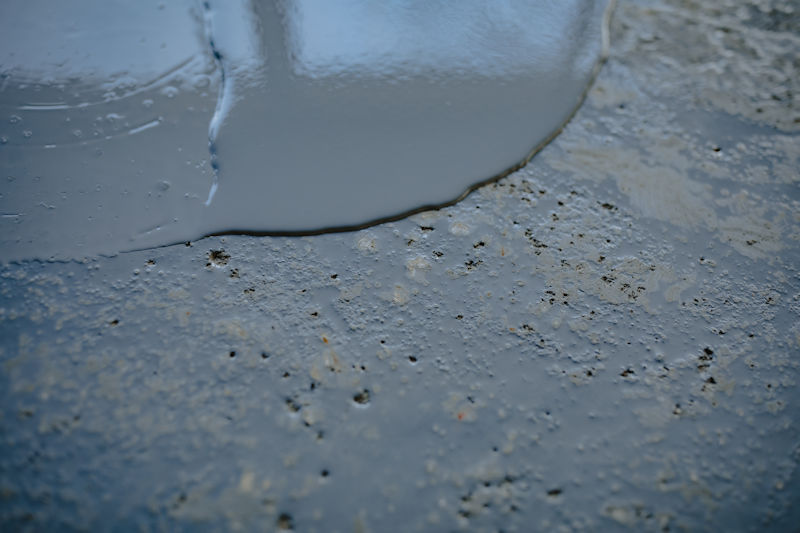 epoxy flowing over the concrete